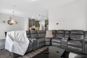 Spacious 3 bedrooms House Northeast Edmonton