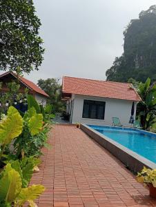 Tam Coc Mountain Light Homestay