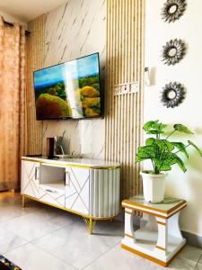 Coral Sands Luxury Apartments F42 E22