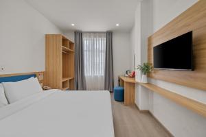 Vorya Hotel Danang Beach