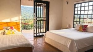Esenza Pool nature and family stay