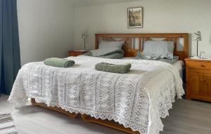 3 Bedroom Cozy Home In Broaryd