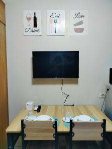 Shell Residences Moa Staycation