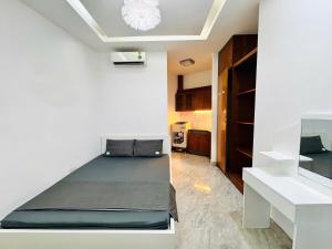 Bright Studio with Elevator, Central D3, CMT8