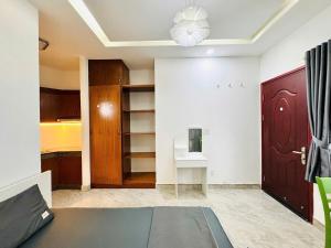 Bright Studio with Elevator, Central D3, CMT8