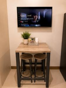 Stylish 1BR Condo @ SM Southmall