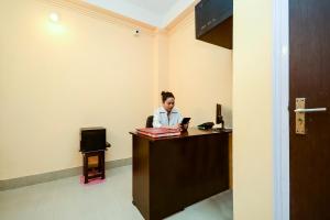 Hotel O Manmohan Enclave