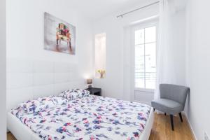 Nice Beach - Promenade Des Anglais