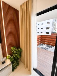 Modern Cozy 2 bedrooms Apartment with Stylish Patio