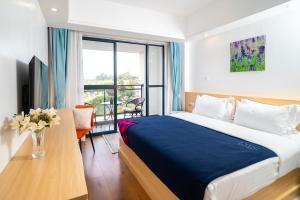 Laurel Hill Apartments