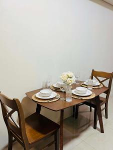 T & J Home
