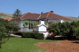 Apartment Nada - Gornji Seget