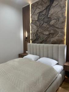 Stone & Wood Apartments