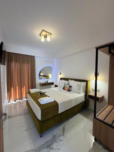 Breeze Hotel