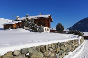 4 stern ferienhaus Chalet Muraun Disentis Schweiz