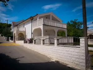 Take it easy Apartments - 斯拉汀