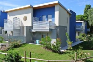 Newly built residence 100 m from the beach-Bibione