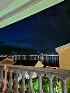 Private apartment with a great view and location in Tivat