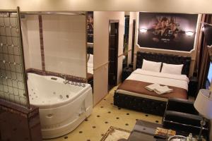 Double Room with Spa Bath room in Hotel Tema