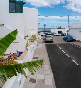 Respira el mar desde tu terraza y siéntete en paz.