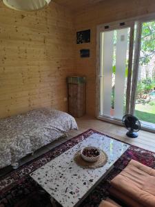 Sjenica accès par maison principale