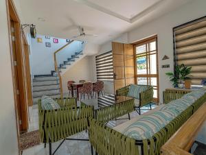 Stay Blessed Valley View 3 BHK Luxury Villa Kotabagh Jim Corbett - Near Sitabani Gate