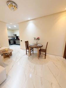 Luxury 1 bedroom Apartment in Downtown Casablanca