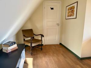Cozy room with privat toilet in our farmhouse from 1880