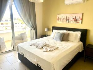 NISSI BEACH AYIA NAPA Pool View Apartment Large Terrace 450m from Nissi Beach