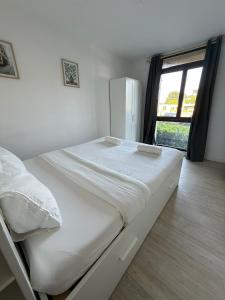 Sunrise Room