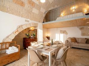 Casa Tino - Retreat by the Sea and History