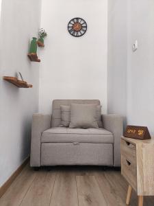 Nikos Place