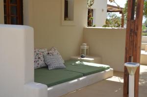 Absolute peace north villa by the volcanic slopes
