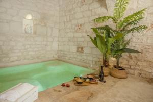 Suite Le Blanche - Luxury Cave Pool