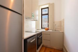 Modern Flat with Terrace & Garage by HostWise