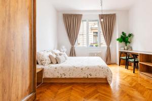 Romantic Old Town centre apartment