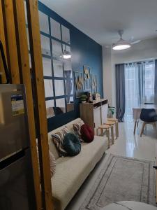 SkyShore Suites