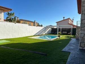 Great apartment in a villa with swimming pool