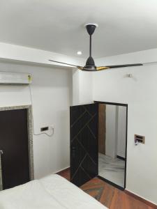 Ayodhya Hotel, Homestay