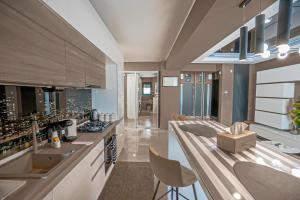 Sas 1 Luxury Apartments