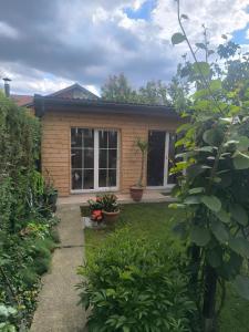 Sjenica accès par maison principale