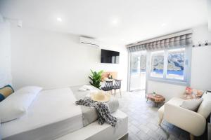 Blue horizon apartment & suite