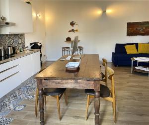 Antoni House