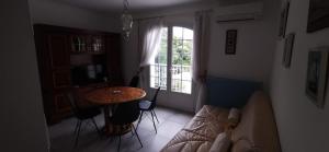 Chez Patou et Iris, F3 dans villa calme