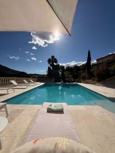 La Bonne étoile, 3 étoiles, Coeur de lEsterel, piscine, proche mer et montagne