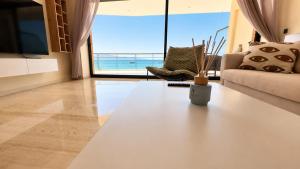Seafront Luxury Apartment