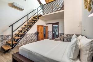 VILLA Surya 3 rooms , waterpool, near the ocean