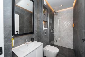 Central Premium Suites