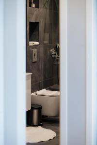 Central Premium Suites