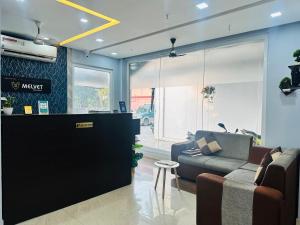 Melvet Residency